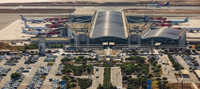 EasyJet General Mitchell International Airport Terminal