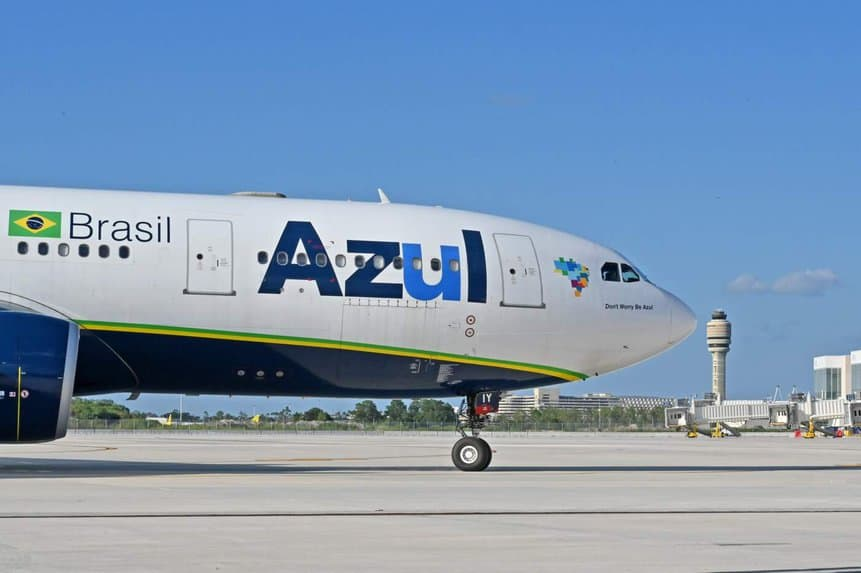 Azul Brazilian Newport News/Williamsburg International Airport Terminal